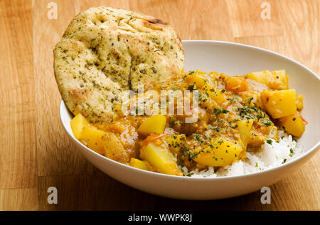 Ein Indisches vegetarisches Curry - dhaal Aloo Stockfoto