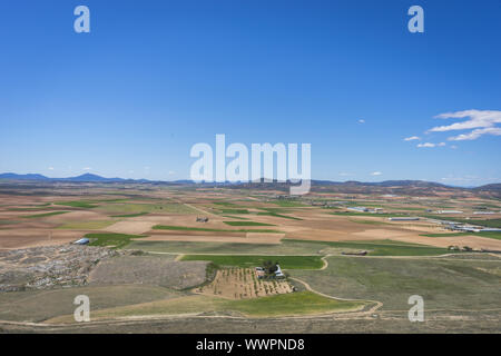 Blick von der mittelalterlichen Burg von Consuegra in der Provinz Toledo, Spanien Stockfoto