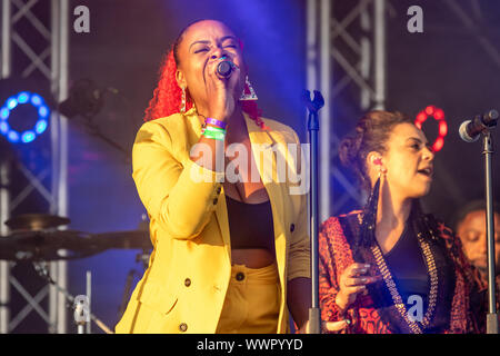 Inkognito durchführen bei Chingfest Festival im August 2019 Stockfoto