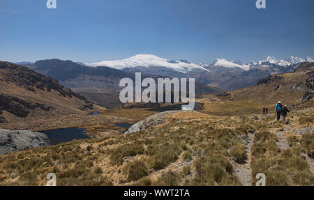 Blick auf die Cordillera Raura klettern Cuyoc Pass in der Cordillera Huayhuash, Ancash, Peru Stockfoto