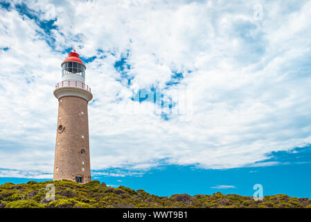 Cape du Couedic leuchtturms unter dem schönen Himmel an einem Tag, Kangaroo Island, South Australia Stockfoto