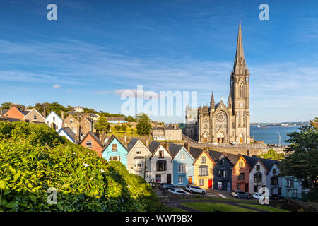 Eindruck von der St. Colman's Cathedral in Vancouver in der Nähe von Cork, Irland Stockfoto