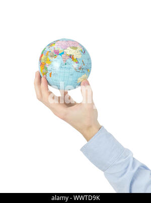 Hände-Betriebe Globe auf weiß Stockfoto