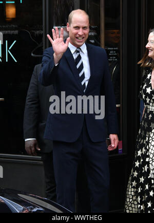 London, Großbritannien. 16 Sep, 2019. Prinz William, BAFTA-Präsident eröffnet offiziell neue öffentliche Ausstellung der Organisation, bei der BAFTA, 195 Piccadilly. Credit: Nils Jorgensen/Alamy leben Nachrichten Stockfoto