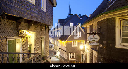 Historische Altstadt von Langenberg in der Dämmerung, Velbert, Nordrhein-Westfalen, Deutschland, Europa Stockfoto