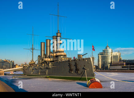 Lineare Kreuzer Aurora, das Symbol der Oktoberrevolution, Sankt Petersburg, Russland Stockfoto