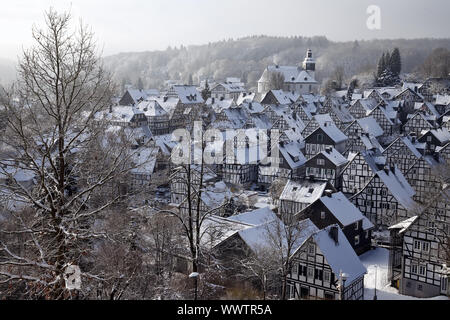 Alter Flecken, die historische Altstadt im Winter, Freudenberg, Siegerland, Deutschland Stockfoto