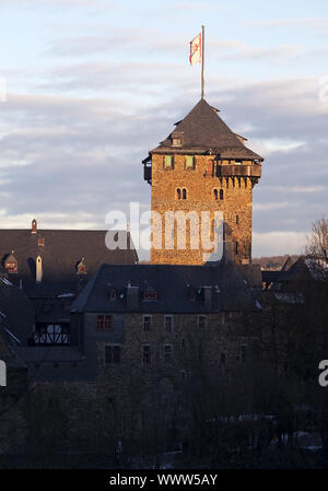 Schloss Schloss Burg in der Morgensonne, Solingen, Bergisches Land, Nordrhein-Westfalen, Deutschland Stockfoto