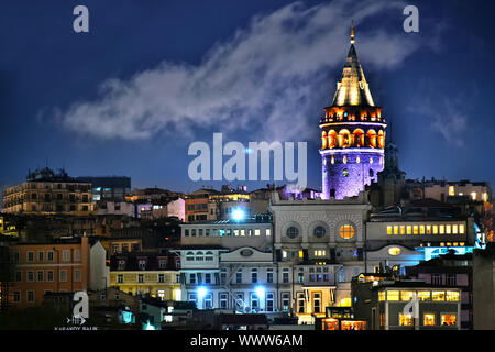 Galata Turm namens auch den Turm Christi ist ein mittelalterlicher Turm in der Galata Viertel von Istanbul. Stockfoto