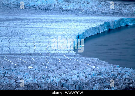 Rauen Gletscher der Arktis. Live Gletscher Stockfoto