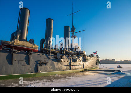 Lineare Kreuzer Aurora, das Symbol der Oktoberrevolution, Sankt Petersburg, Russland Stockfoto