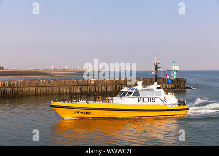 Alte pilot Pilot Boot und Bootssteg, Vlissingen, Walcheren, Zeeland, Niederlande. Lotsenboot und ändern Lotsensteiger, Vlissingen, Walcheren, Zeela Stockfoto