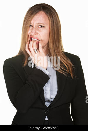 Nervös Hispanic Frau auf weißem Hintergrund Stockfoto