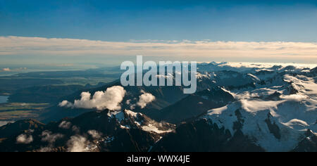 Blick über die Alpen. Stockfoto