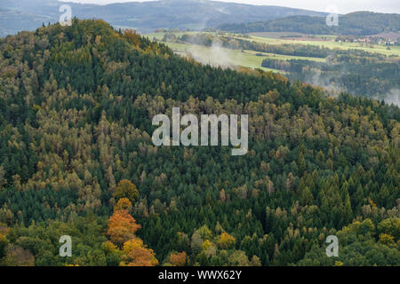 Herbst im Elbsandsteingebirge, Bad Schandau Region Schrammsteine Stockfoto