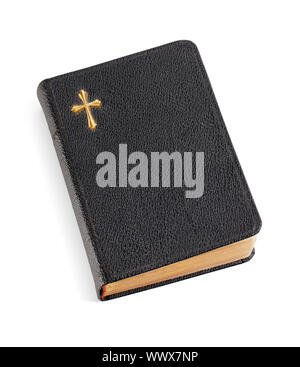 Eine alte im Taschenformat schwarze Bibel isoliert auf weißem Eith natürlichen Schatten Stockfoto