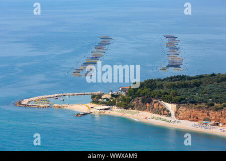 Sommer Meer Küste Cala Rosa, Gargano, Apulien, Italien Stockfoto