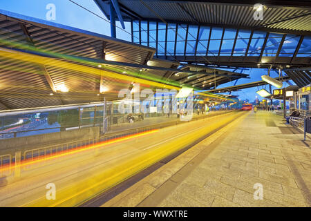 Parkplatz deck CentrO, Oberhausen, Ruhrgebiet, Nordrhein-Westfalen, Deutschland, Europa Stockfoto