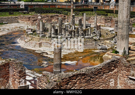 Macellum di Pozzuoli; Tempi di Serepide; Markt; Überblick, 1. Jahrhundert; alte Ruinen; Stadt Szene, Pozzouli; Italien; Europa; Feder; horizontal Stockfoto