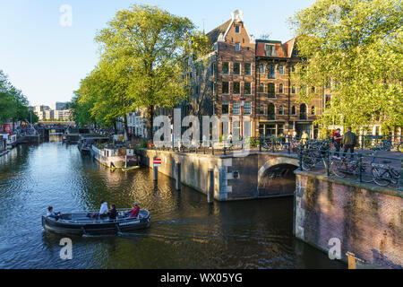 Am frühen Morgen auf der Brouwersgracht Kanal, Amsterdam, Nordholland, Niederlande, Europa Stockfoto