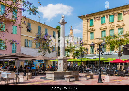 Menton, Alpes Maritimes, Provence Alpes Cote d'Azur, Côte d'Azur, Frankreich, Mittelmeer, Europa Stockfoto