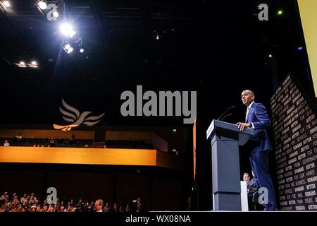 Bournmouth, UK. 16 Sep, 2019. Bournemouth, UK: Chuka Umunna MP, Sprecher für die Treasury- und Geschäftsadressen 2019 der liberale Demokrat Herbst Konferenz an der Bournemouth International Centre am Montag, 19.09.16, 2019. Bild von der Credit: Julie Edwards/Alamy leben Nachrichten Stockfoto