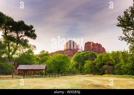 Cathedral Rock von Red Rock State Park, Sedona, Arizona, Vereinigte Staaten von Amerika, Nordamerika gesehen Stockfoto