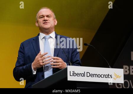 Bournmouth, UK. 16 Sep, 2019. Bournemouth, UK: Rt Hon Sir Edward Davey MP, Stellvertretender Leiter Adressen 2019 der liberale Demokrat Herbst Konferenz an der Bournemouth International Centre am Montag, 19.09.16, 2019. Bild von der Credit: Julie Edwards/Alamy leben Nachrichten Stockfoto