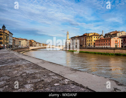 Der Fluss Arno, Pisa, Toskana, Italien, Europa Stockfoto