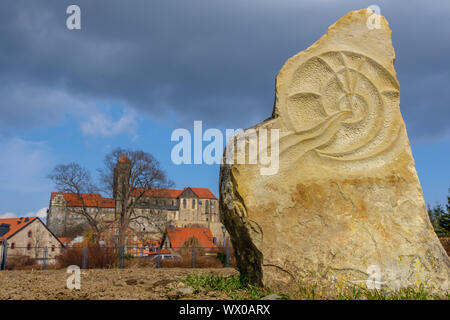 Blick auf das Schloss Quedlinburg im Frühjahr Stockfoto