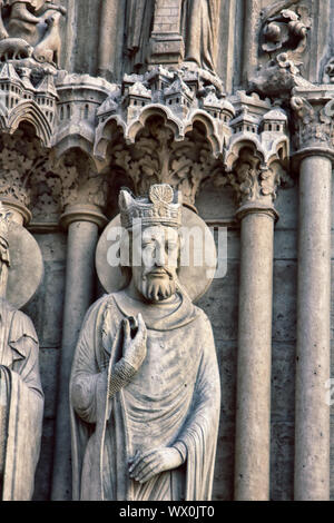 Notre Dame de Paris Kathedrale im gotischen Stil. Architektonische Details Stockfoto