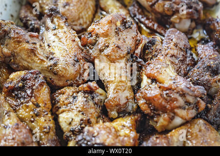 Essen, Grill, BBQ, Chicken Wings, Spicey, Büffel, Hähnchen, Imbiss, Ansicht von oben Stockfoto