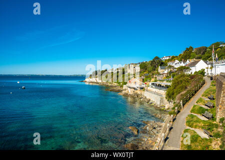 Direkt am Meer in der malerischen Dorf St. Mawes, Cornwall, England, Vereinigtes Königreich, Europa Stockfoto