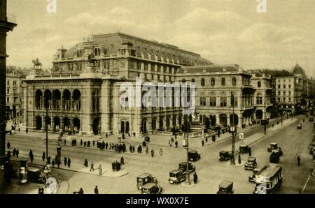 Die Oper, Wien, Österreich, c 1935. Die Wiener Staatsoper (Wiener Staatsoper) war ursprünglich der Wiener Hofoper genannt. Das Gebäude wurde im Jahr 1869 abgeschlossen. Von "&#xd6; Österreich - Land und Volk", (Österreich, Land und Leute). [R. Lechner (Wilhelm M&#xfc;ller), Wien, c 1935] Stockfoto