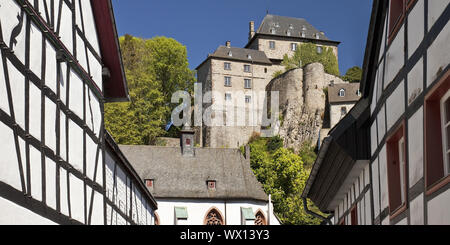 Schloss in der Altstadt von Blankenheim, Eifel, Nordrhein-Westfalen, Deutschland, Europa Stockfoto