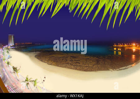 Arrecife Lanzarote Playa del Reducto Strand Antenne Nachtansicht auf den Kanaren Stockfoto