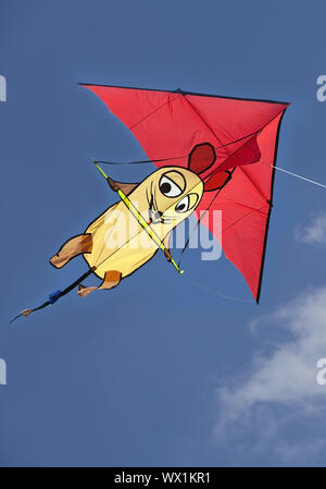 Kite mit der Sendung mit der Maus Abbildung, blauer Himmel, Deutschland, Europa Stockfoto