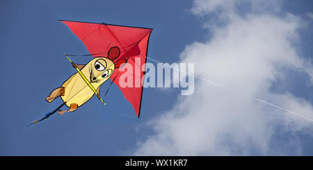 Kite mit der Sendung mit der Maus Abbildung, blauer Himmel, Deutschland, Europa Stockfoto