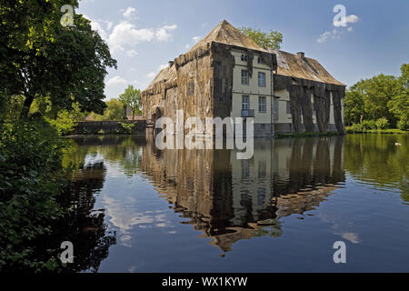 Schloss Struenkede mit jutesäcke verschleiert, um das Ende der Steinkohle 2018, Herne, Deutschland, Europa Stockfoto