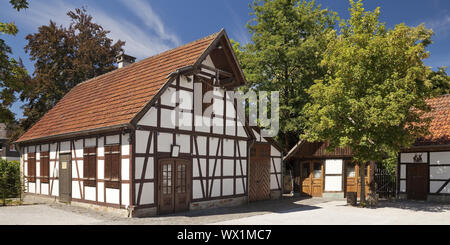Historische Ölmühle, Salzkotten, Bürener Land, Ostwestfalen, Nordrhein-Westfalen, Deutschland Europa Stockfoto