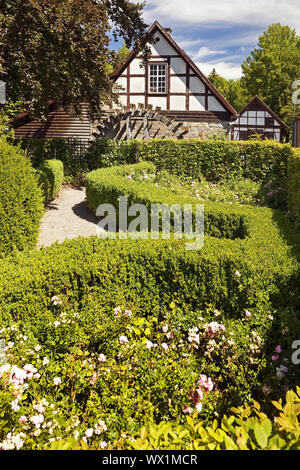 Historische Ölmühle, Salzkotten, Bürener Land, Ostwestfalen, Nordrhein-Westfalen, Deutschland Europa Stockfoto