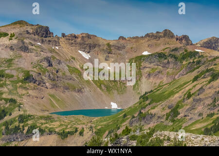 Ziege See in die Ziege Felsen, Wüste, gesehen von der Pacific Crest Trail, Gifford Pinchot National Forest, Washington State, USA Stockfoto