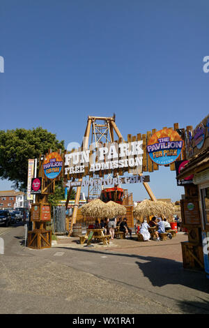 Der Pavillon Fun Park in der Nähe der Pier in Clacton-on-Sea, Essex, Großbritannien Stockfoto