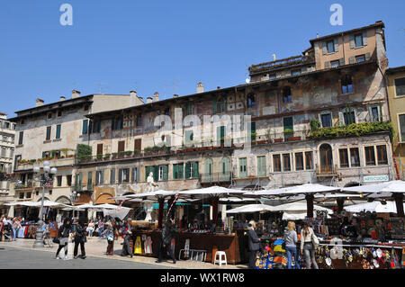 Casa Mazzanti, Mazzanti Haus, Piazza delle Erbe, Verona, Italien, Europa Stockfoto