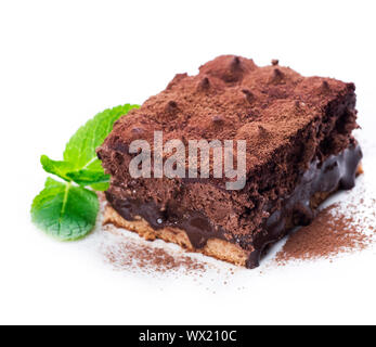 Schokolade Kuchen Trüffel über weiß Stockfoto