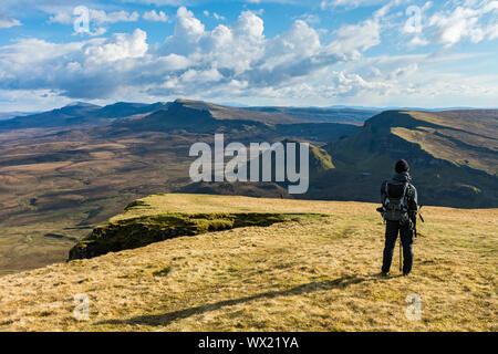 Die trotternish Ridge südlich von Meall na Suiramach, die Spitze über dem Quiraing, Trotternish, Isle of Skye, Schottland, Großbritannien Stockfoto