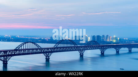 Jiujiang Jangtse Brücke Stockfoto