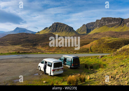 Beinn Edra, Keil und Bioda Buidhe auf der Trotternish ridge, von der Quiraing Pass Road, Isle of Skye, Schottland, Großbritannien Stockfoto