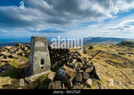 Die trotternish ridge Blick nach Süden vom Gipfel des Ben Edra, Isle of Skye, Schottland, Großbritannien Stockfoto