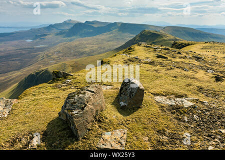 Die trotternish ridge Blick nach Süden vom Gipfel des Ben Edra, Isle of Skye, Schottland, Großbritannien Stockfoto